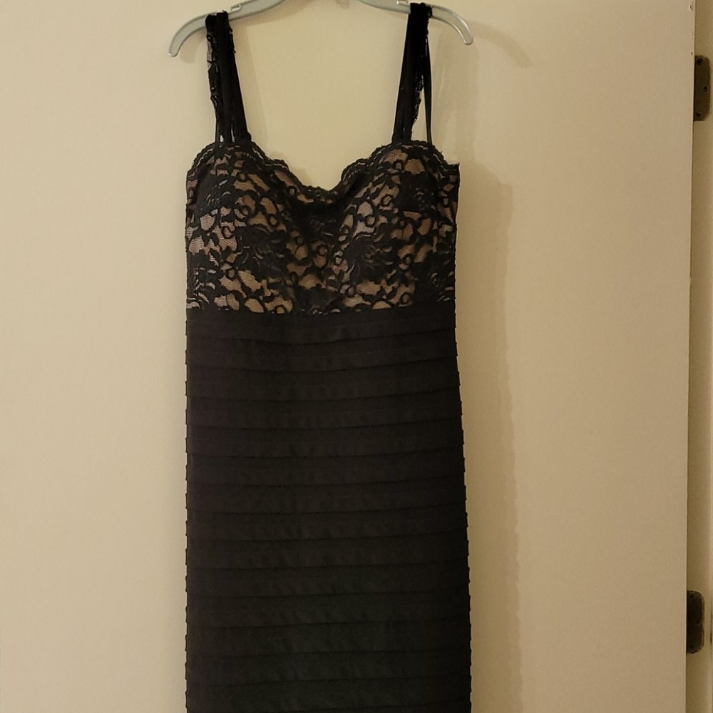 Long black formal lace mermaid gown